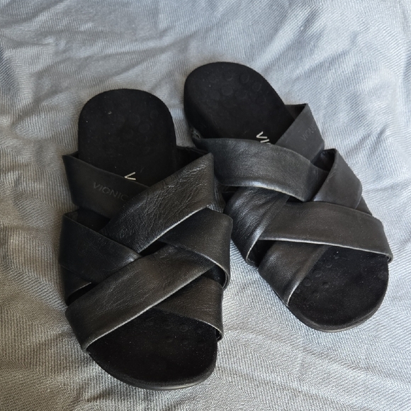 Vionic Black Crisscross Slide Sandals - Picture 1 of 8